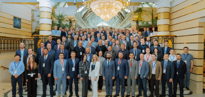 Участники шестой ежегодной международной промышленной конференции "Компрессорные технологии" 2024